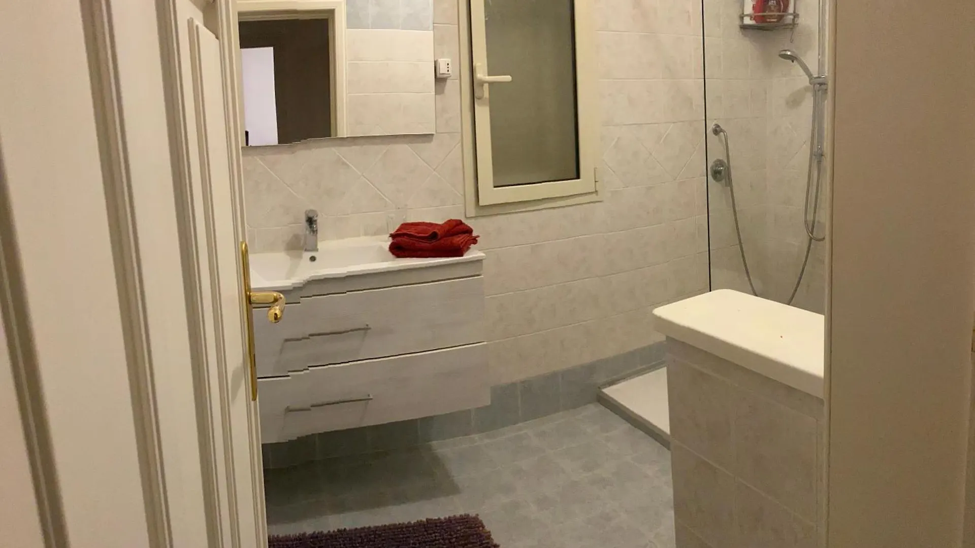 Homestay A Casa Da Mari Stanza Privata Bagno Condiviso Apartment Olbia Italy